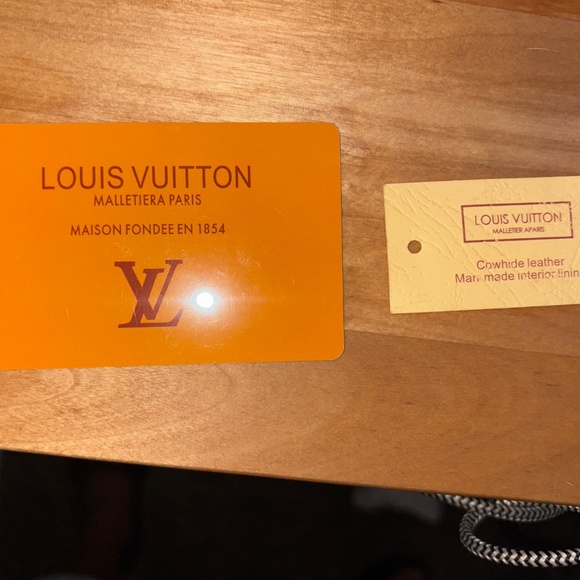 Louie Vuitton Handbag Purse - Picture 3 of 7